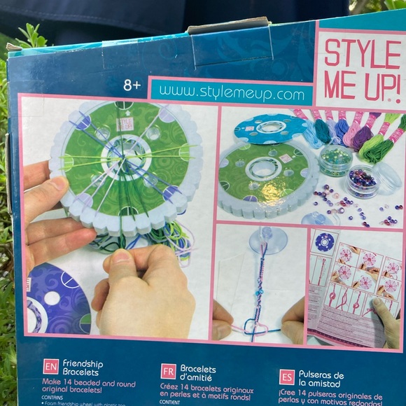 Style me up friendship bracelet making kit - Picture 4 of 5